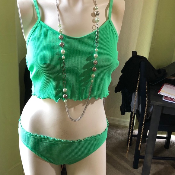 B suit - Picture 2 of 2